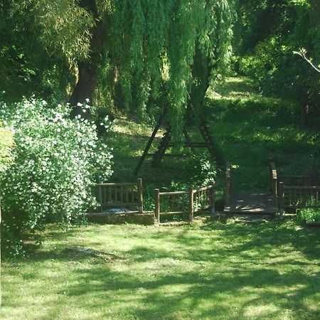 Au Son De L Angelus Bed and Breakfast Moncrabeau Εξωτερικό φωτογραφία