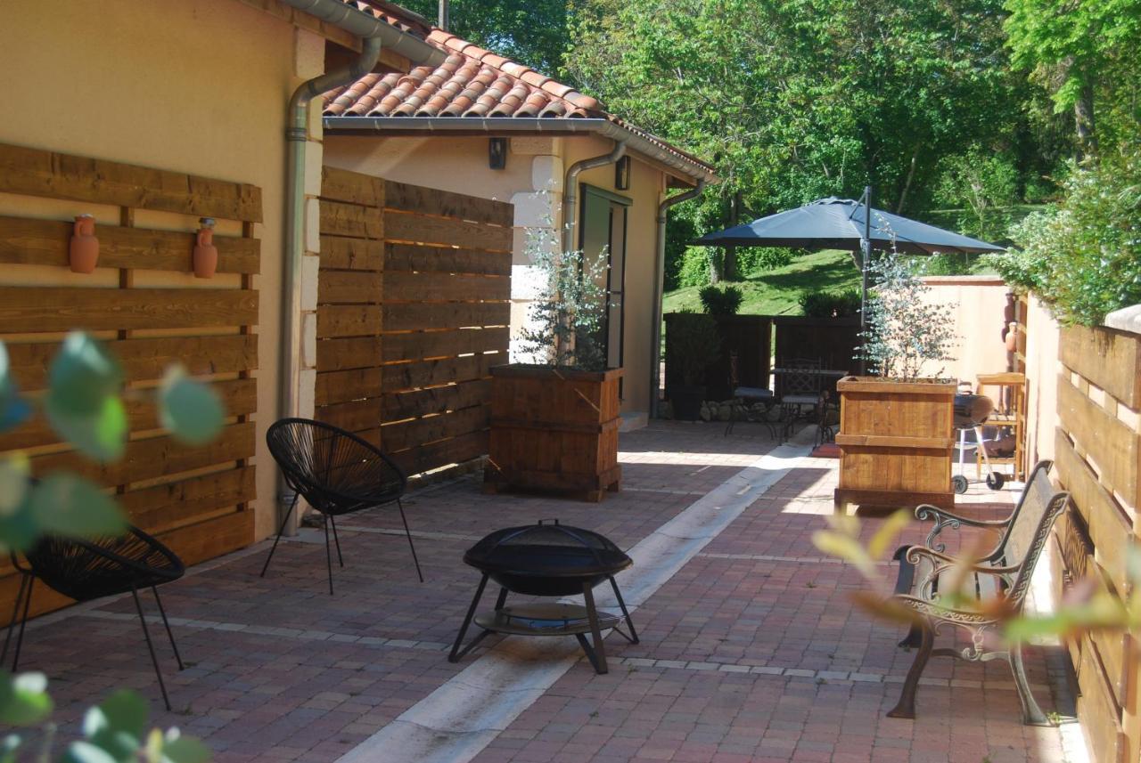 Au Son De L Angelus Bed and Breakfast Moncrabeau Εξωτερικό φωτογραφία